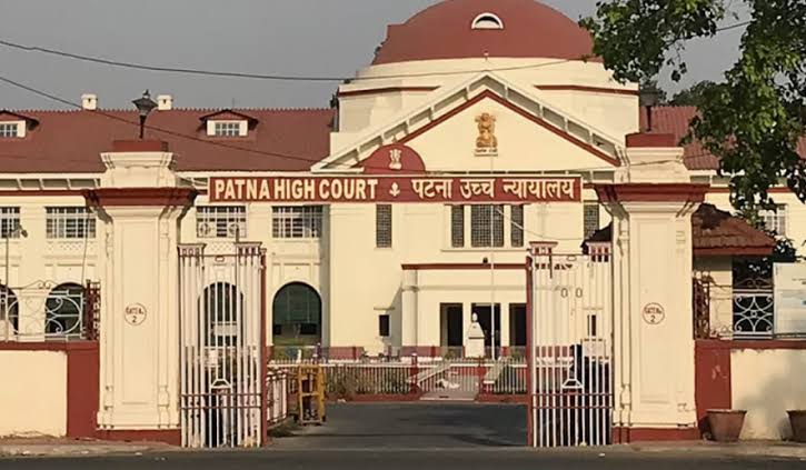 Experienced property advocate in Patna verifying land registration documents